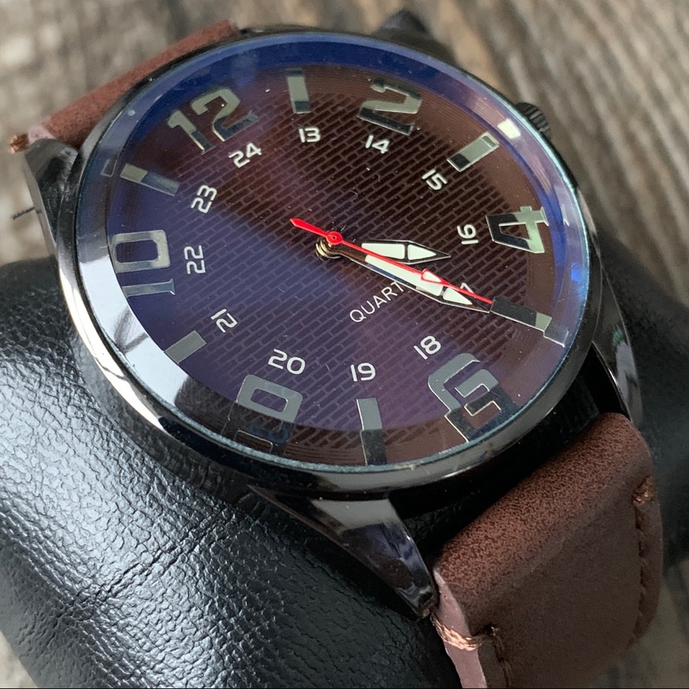 Watch - Picture 2 of 14